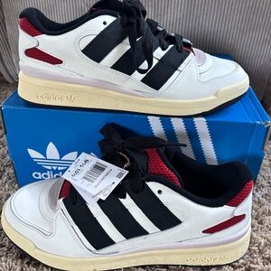 Adidas Forum2000 Sneakers Size Men 9.5 / Women 10.5 *NWT*